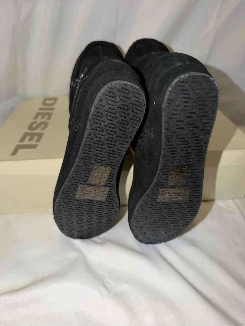 NWT Diesel Funky Pippi Girls Boots Black Suede Size 3Y Sweater Cuff Zip